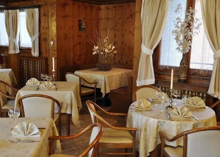 Ambassador In Bormio, Solo Senza Colazione 3*