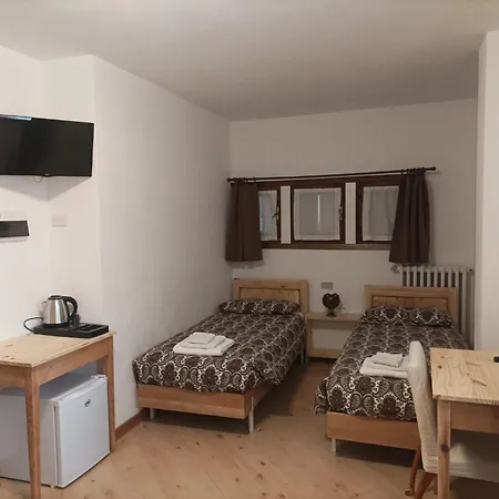Ambassador In Bormio, Solo Senza Colazione ゲストハウス