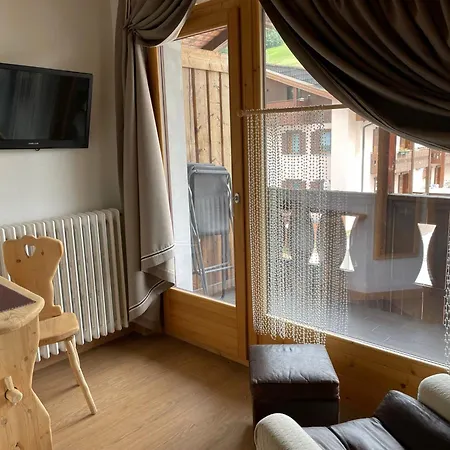 Ambassador In Bormio, Solo Senza Colazione ゲストハウス