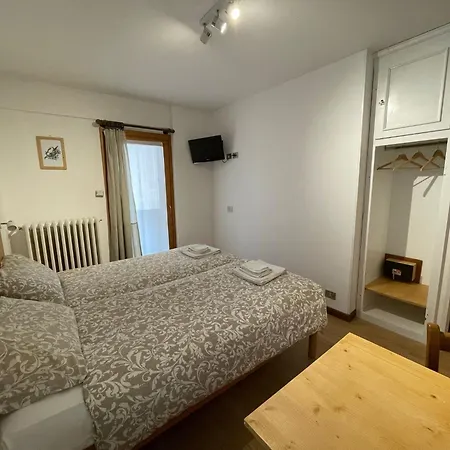 Ambassador In Bormio, Solo Senza Colazione 3* ボルミオ