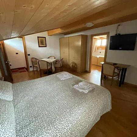 Ambassador In Bormio, Solo Senza Colazione ゲストハウス