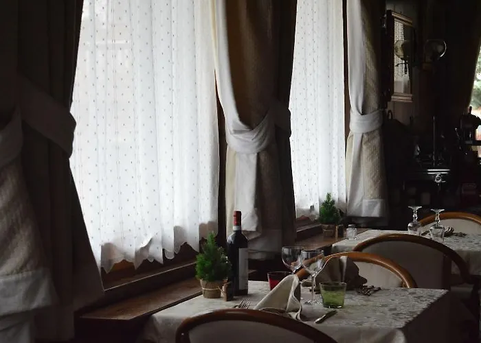 Ambassador In Bormio, Solo Senza Colazione Gasthuis 3*