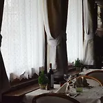 Ambassador In Bormio, Solo Senza Colazione Гостевой дом 3*