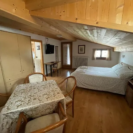 Ambassador In Bormio, Solo Senza Colazione Гостевой дом 3*